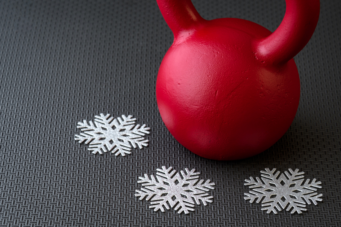 🎄 Finish 2025 Strong: 3 Gritty Ways to Stay on Track Through the Holidays